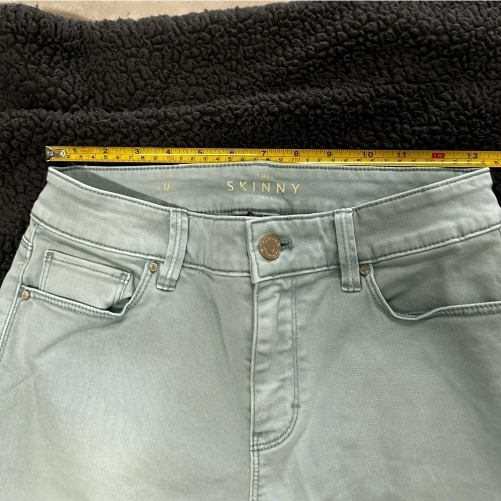 NWOT The Skinny Ankle Light Wash WHBM jeans